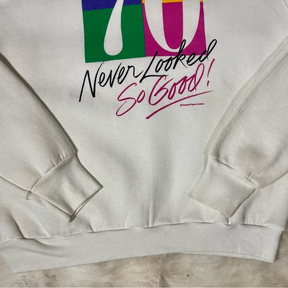 L Vintage 90's USA 70 Never Looked So‎ Good Sweatshirt Humor 70th Birthday - Picture 10 of 11